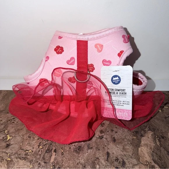 Top Paw Cat Harness with Hearts - Picture 4 of 4